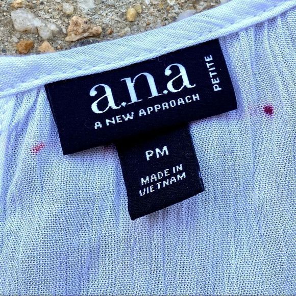 ANA FLamingo Print White Sleeveless Babydoll Blouse Size Petite M - Picture 2 of 7